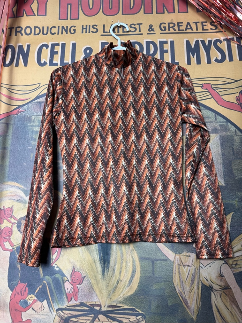 70s Style Chevron Long Sleeve Top